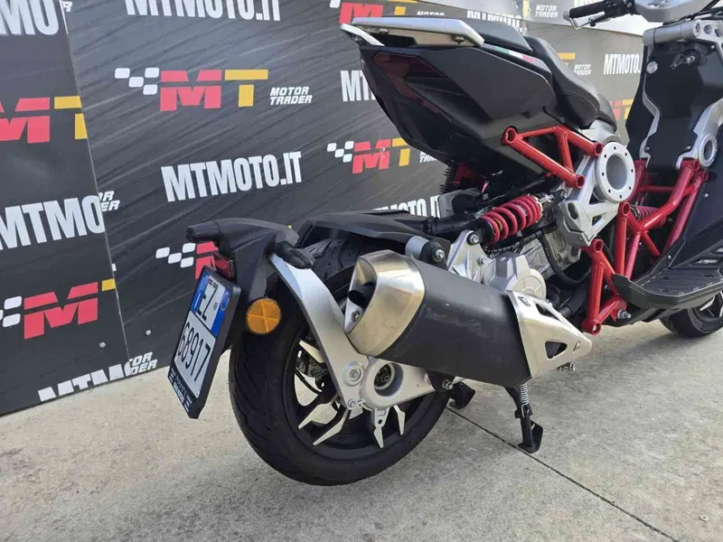 Italjet Moto Dragster 200 (2022 - 24) (6)