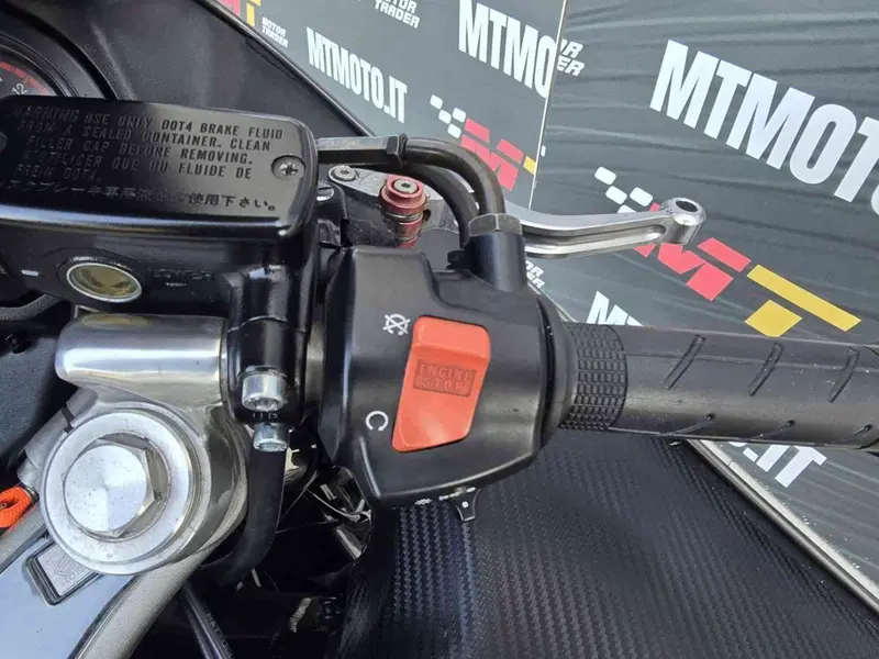 Honda CBR 1100 XX Superblackbird (1996 - 98) (13)