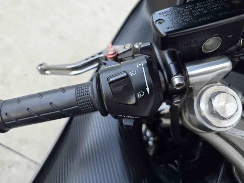 Honda CBR 1100 XX Superblackbird (1996 - 98) (12)