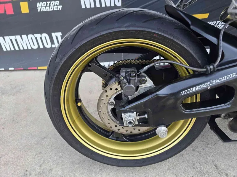 Honda CBR 1000 RR Fireblade (2006 - 07) (18)