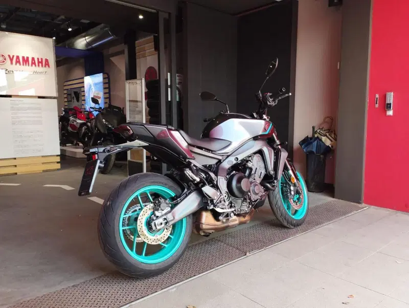 Yamaha MT-09 (2024 - 26) (2)