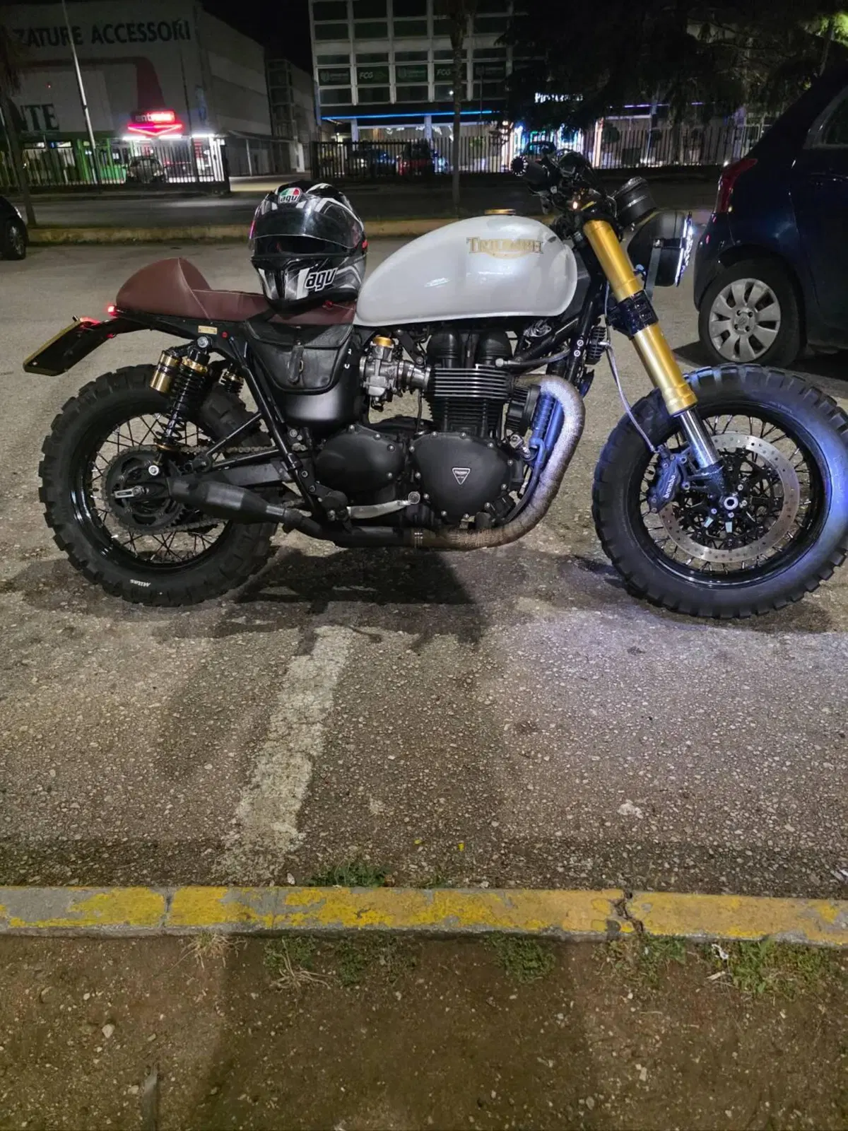 Triumph Bonneville T100 (2001 - 07) (2)