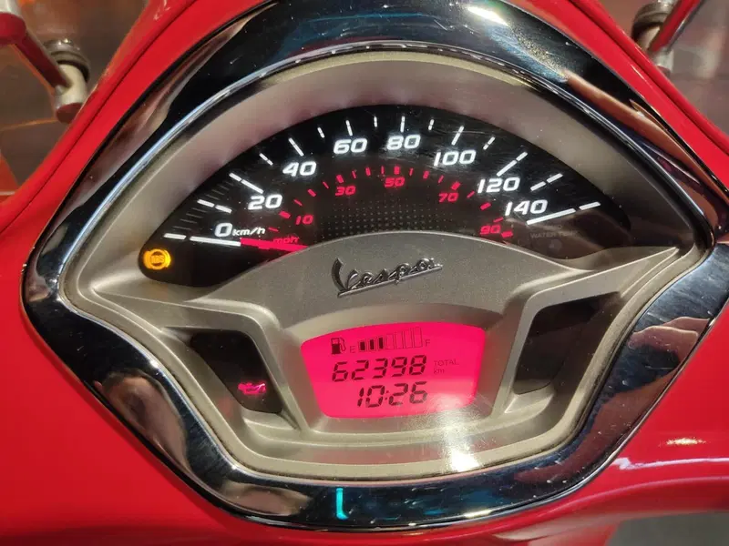 Vespa GTS 300 Super ABS (2014 - 16) (3)
