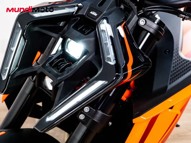 KTM 1390 Super Duke R (2024 - 26) (15)