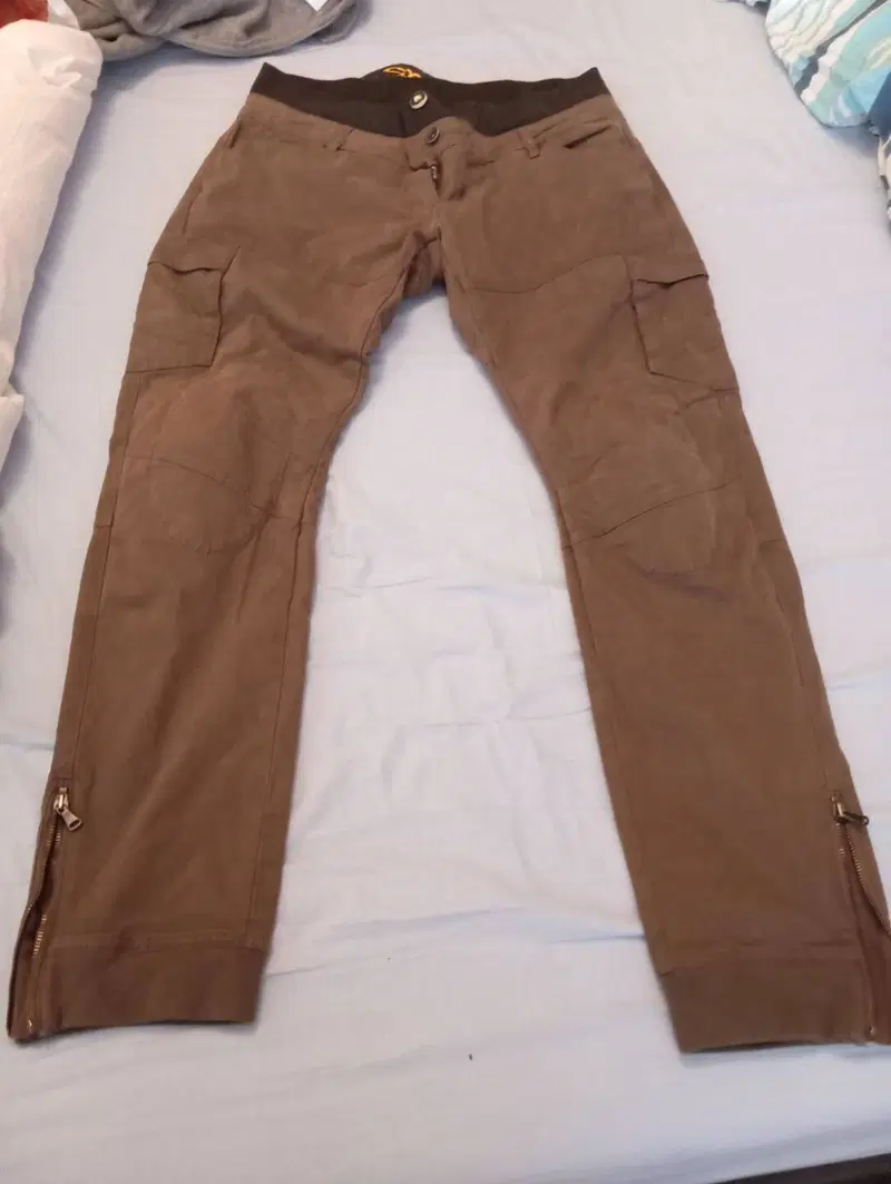 Pantaloni Berik Design (2)