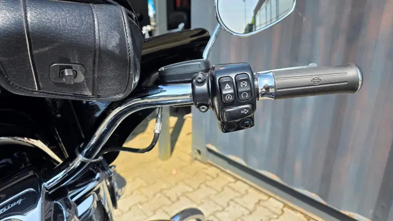 Harley-Davidson 107 Road King (2017) - FLHR (15)