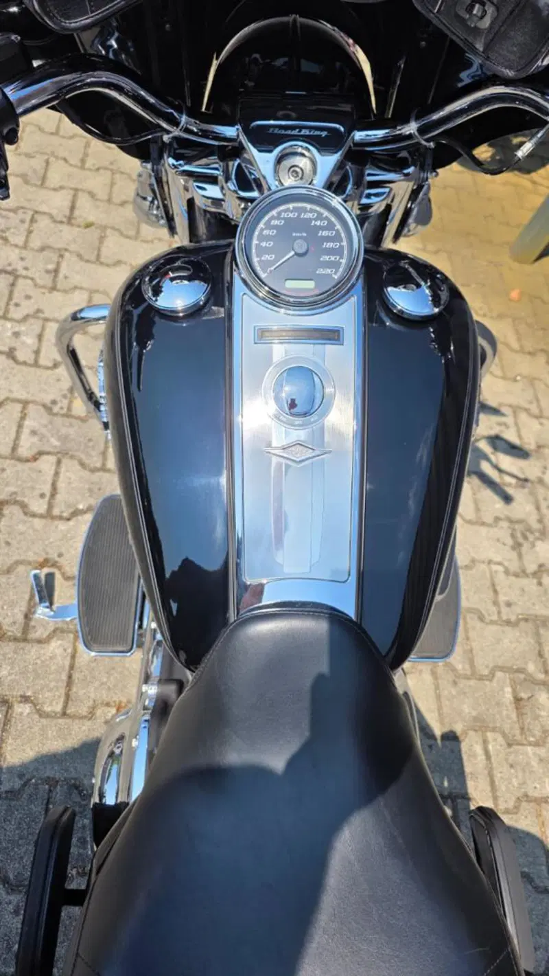 Harley-Davidson 107 Road King (2017) - FLHR (10)