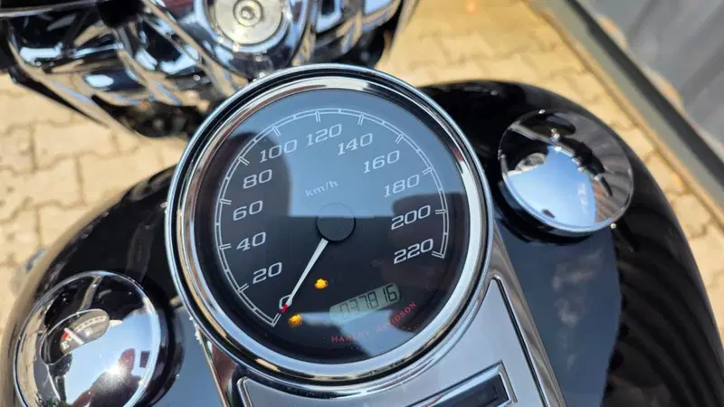 Harley-Davidson 107 Road King (2017) - FLHR (8)