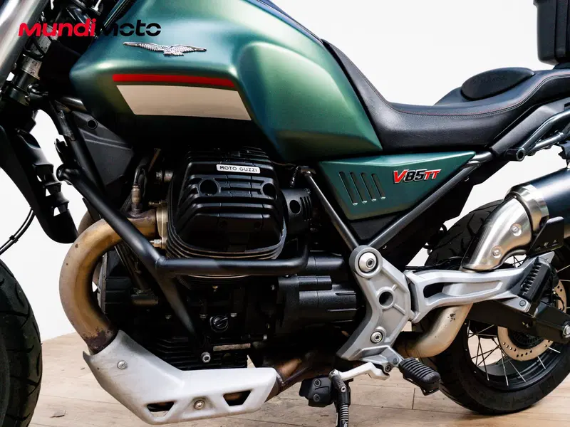 Moto Guzzi V85 TT (2024 - 26) (9)