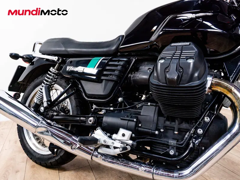 Moto Guzzi V7 III Special (2017 - 20) (5)