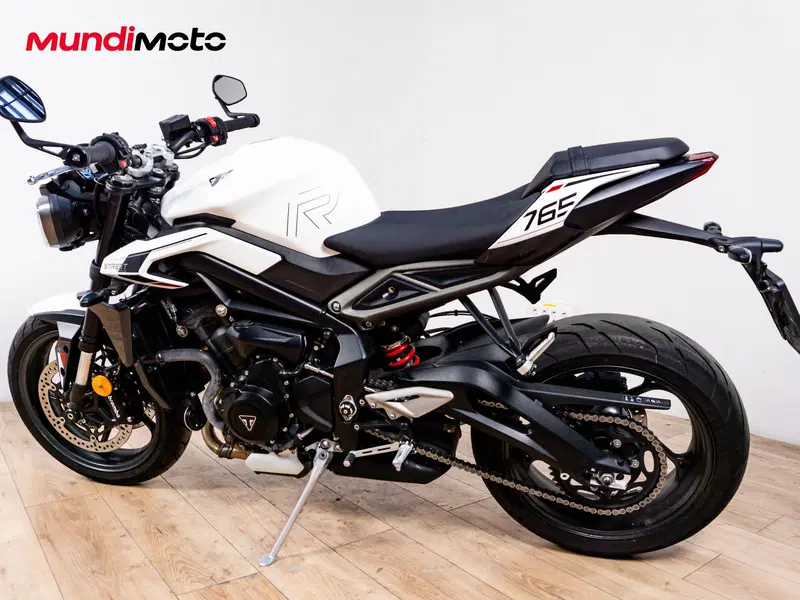 Triumph Street Triple 765 R (2023 - 26) (7)