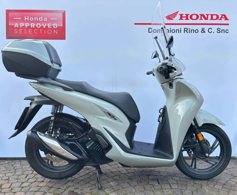 Honda SH 125i (2024 - 25) (3)