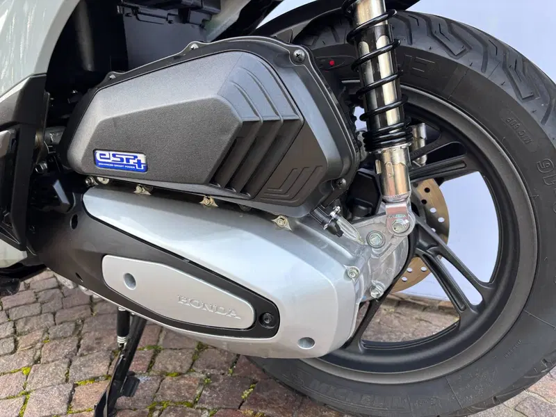 Honda SH 125i (2024 - 25) (4)