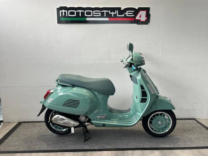 Vespa GTS 310 80th (2026)