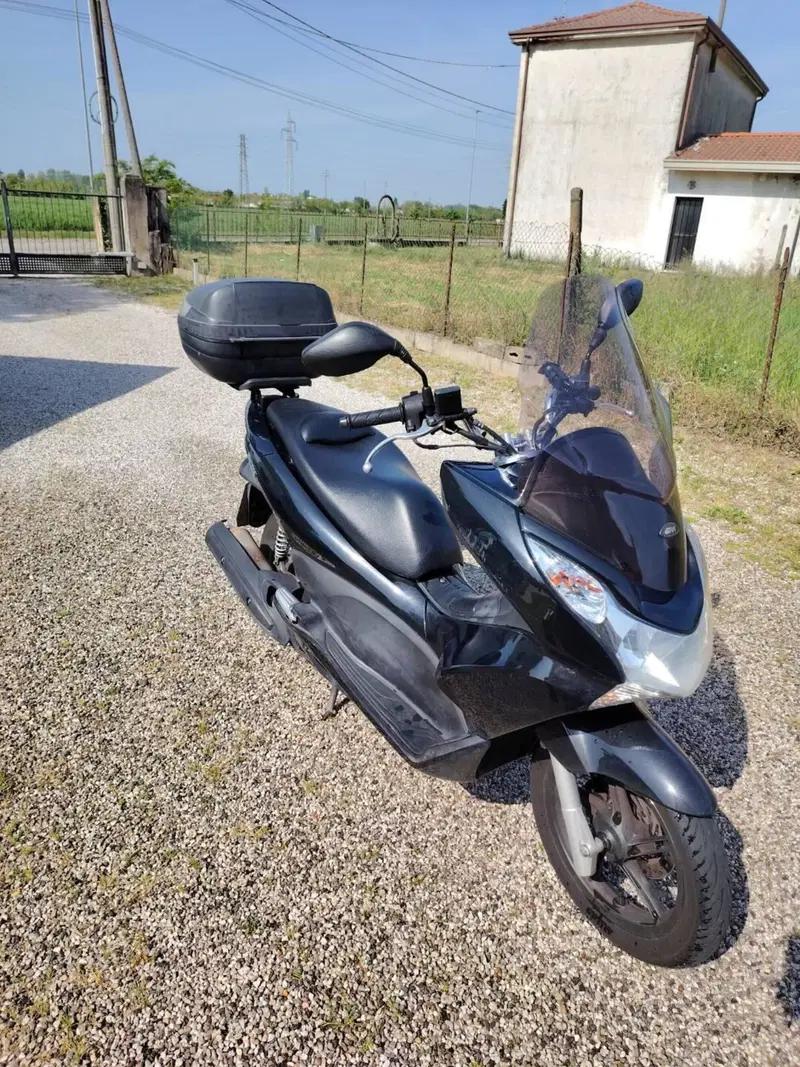 Honda PCX 125 (2009 - 13) (4)
