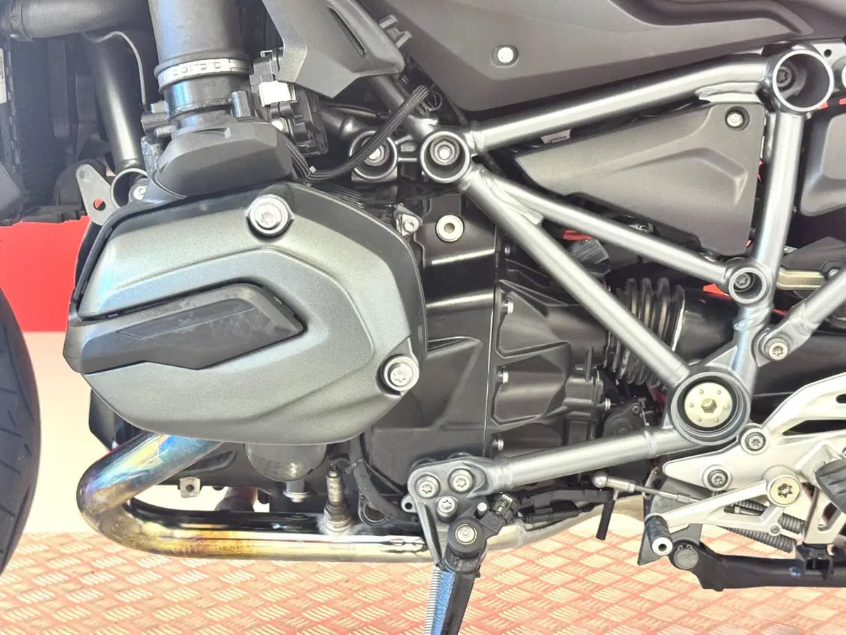 Bmw R 1200 R (2017 - 18) (15)