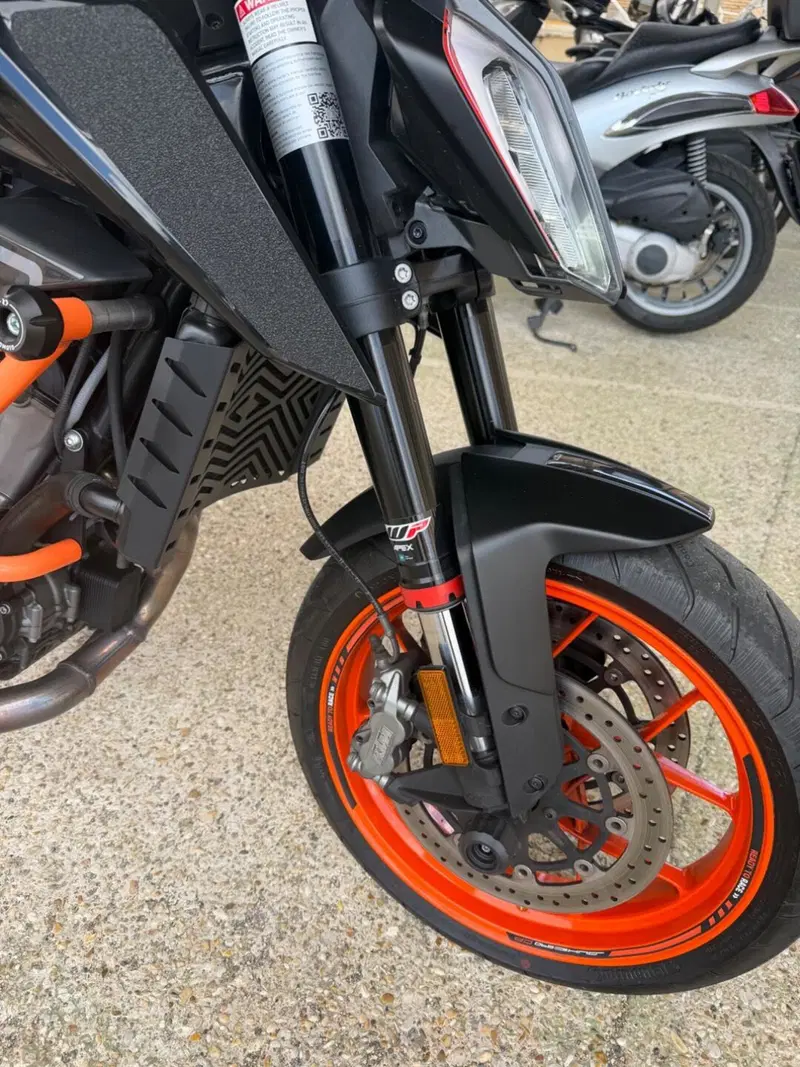 KTM 890 Duke GP (2022 - 23)