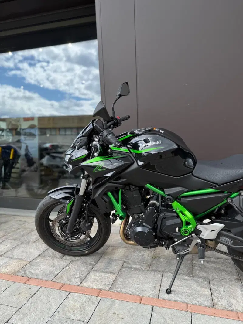 Kawasaki Z 650 (2021 - 24) (3)