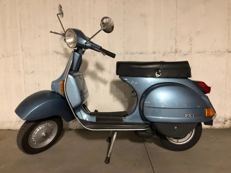 Piaggio Vespa 125 PX  (7)