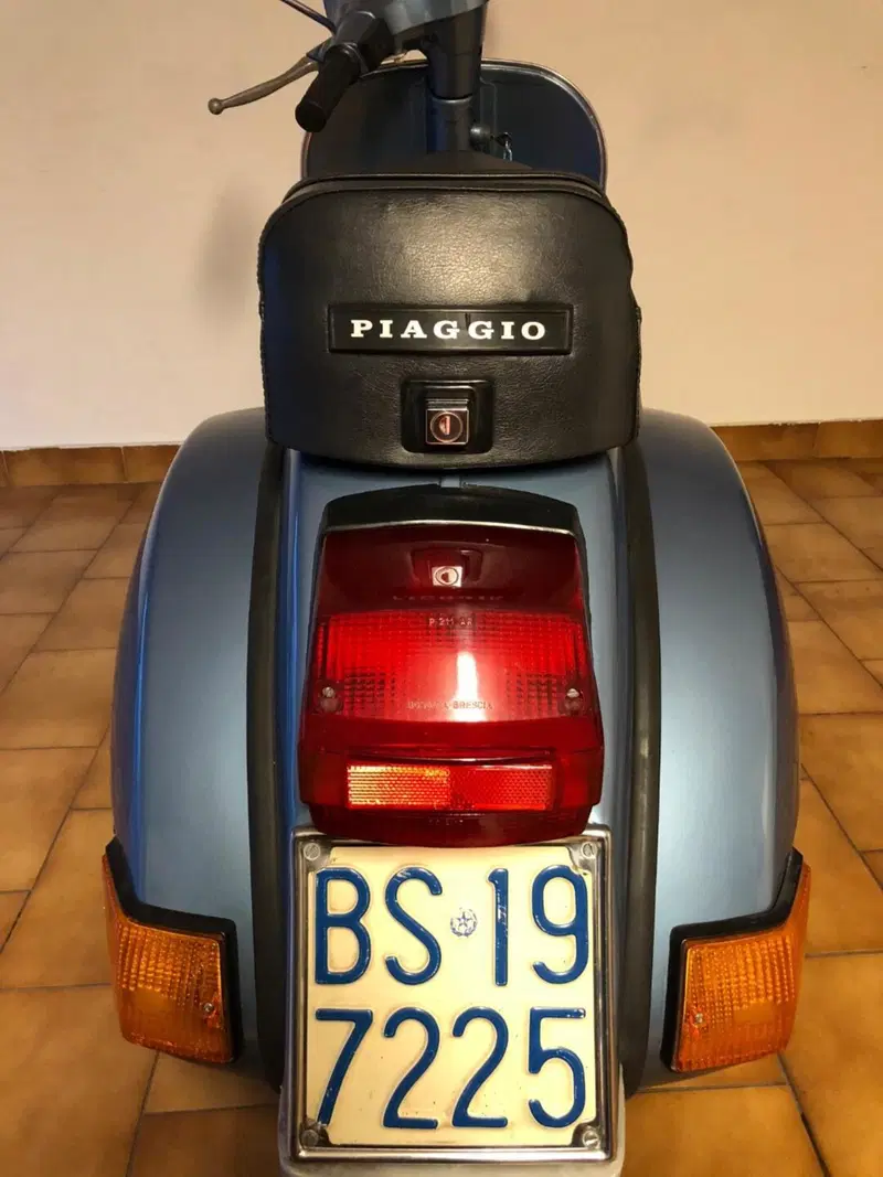 Piaggio Vespa 125 PX  (13)