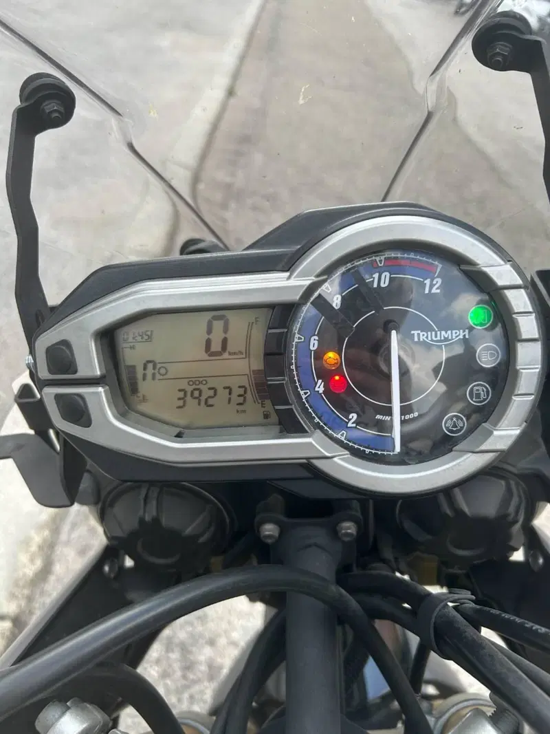 Triumph Tiger 800 ABS (2010 - 14) (6)