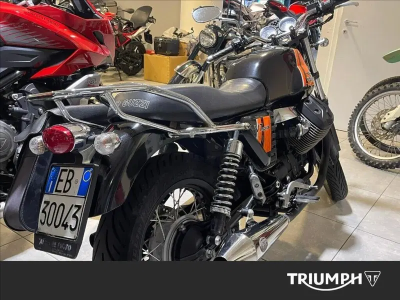 Moto Guzzi V7 Special (2012 - 14) (7)