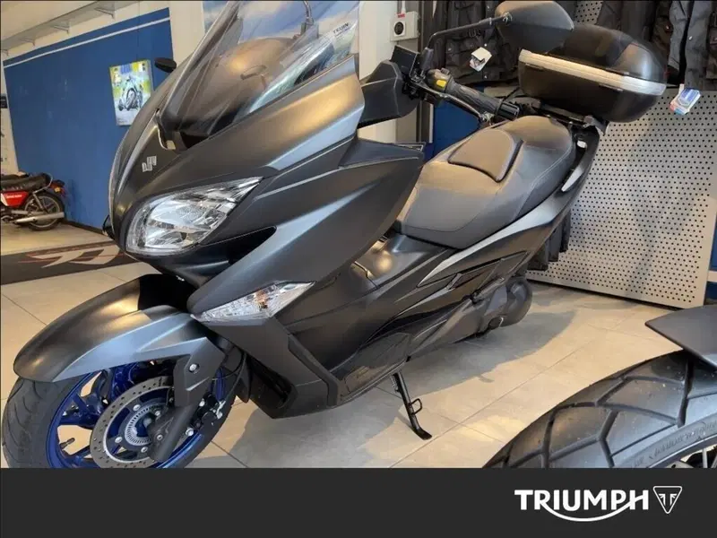 Suzuki Burgman 400 (2022 - 24) (5)