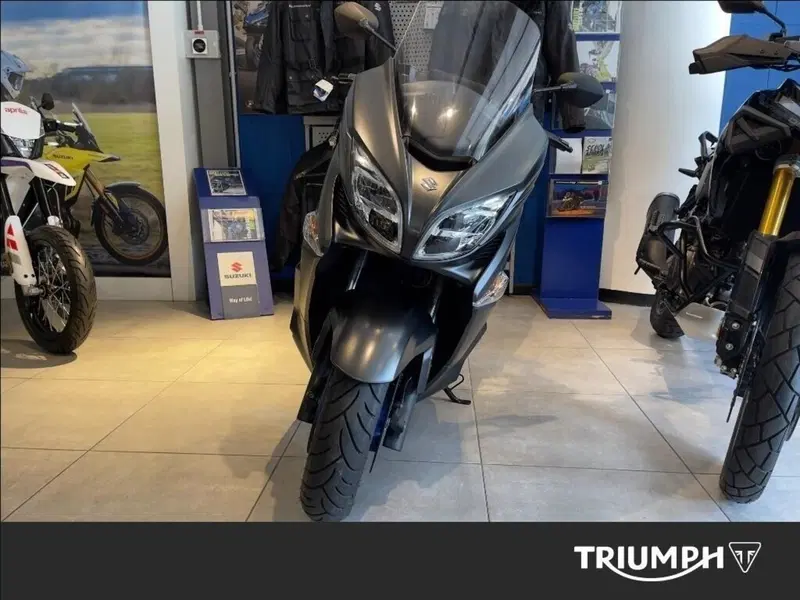 Suzuki Burgman 400 (2022 - 24) (6)