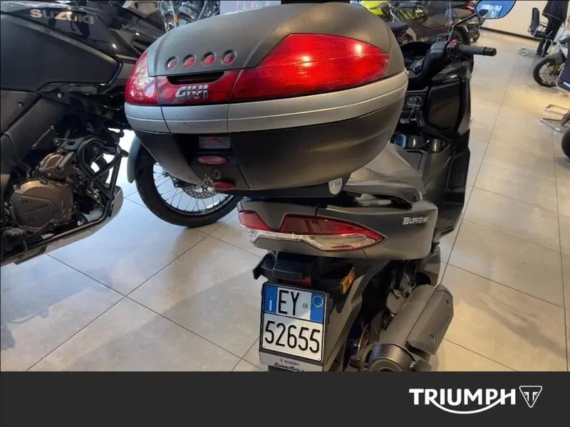 Suzuki Burgman 400 (2022 - 24) (4)
