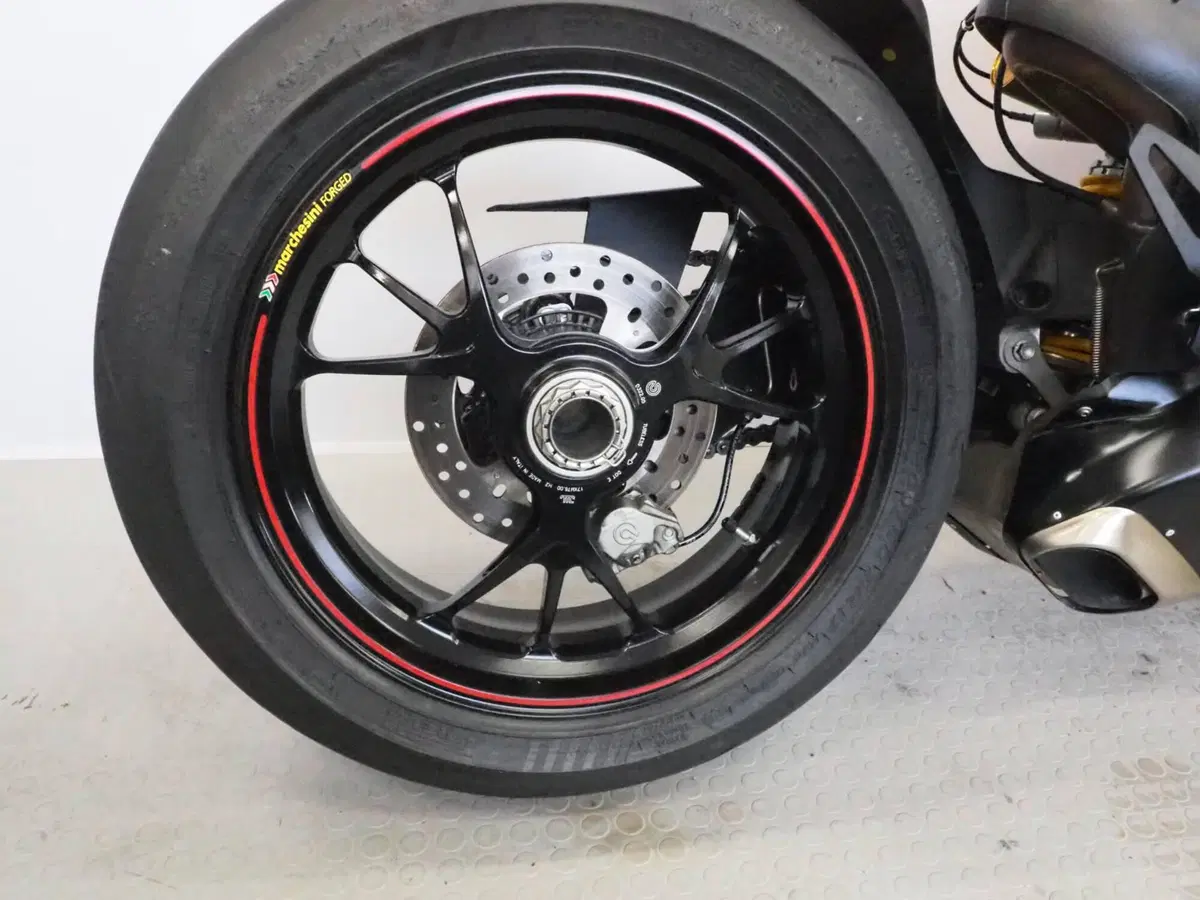 Ducati Panigale V4 S 1100 (2018 - 19) (4)