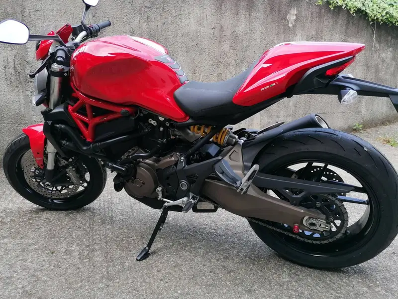 Ducati Monster 821 Stripe ABS (2015 - 17) (5)