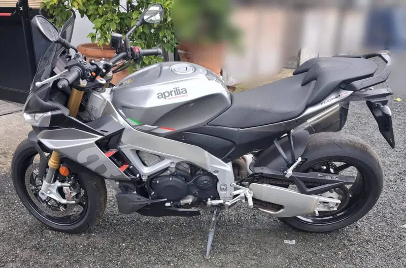 Aprilia Tuono V4 (2021 - 24) (2)