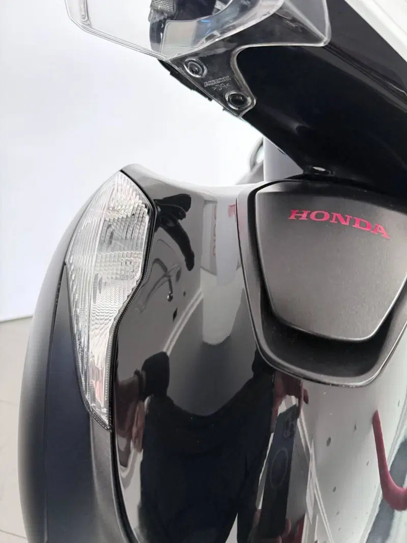 Honda SH 125i Sport (2024 - 25) (6)