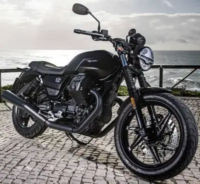 Moto Guzzi V7 Stone Centenario (2021 - 22) usata