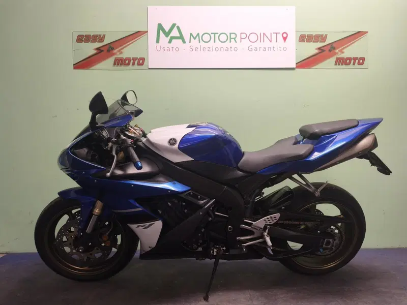 Yamaha YZF R1 (2004 - 05) (4)