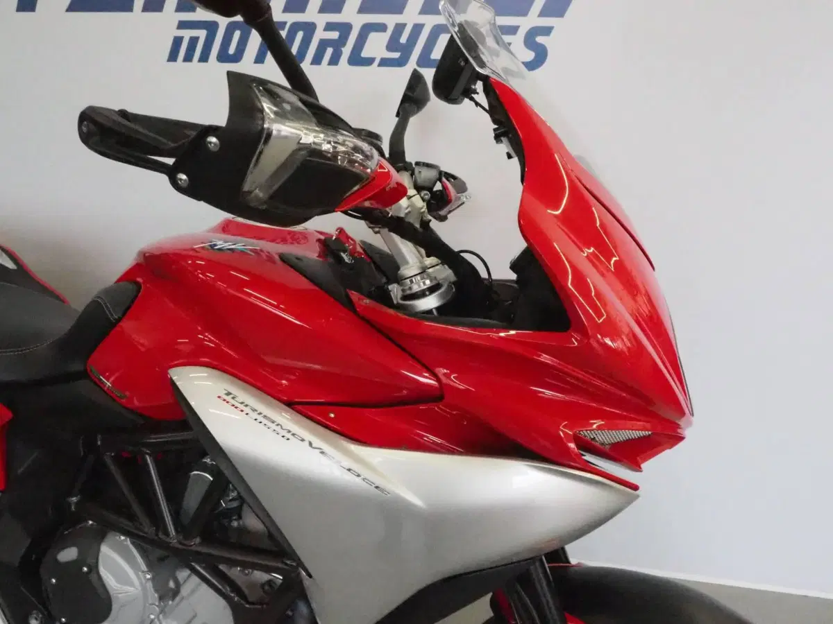 MV Agusta Turismo Veloce 800 Lusso (2014 - 16) (6)