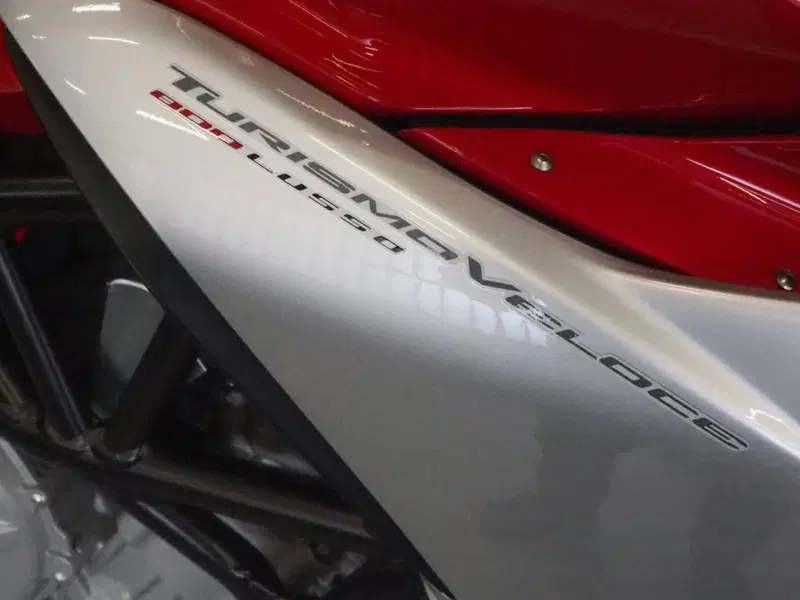 MV Agusta Turismo Veloce 800 Lusso (2014 - 16) (7)