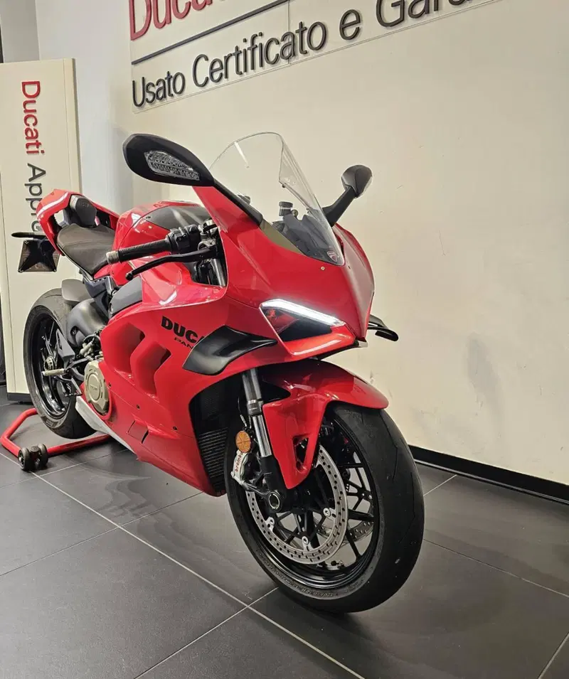 Ducati Panigale V4 (2022 - 24) (4)