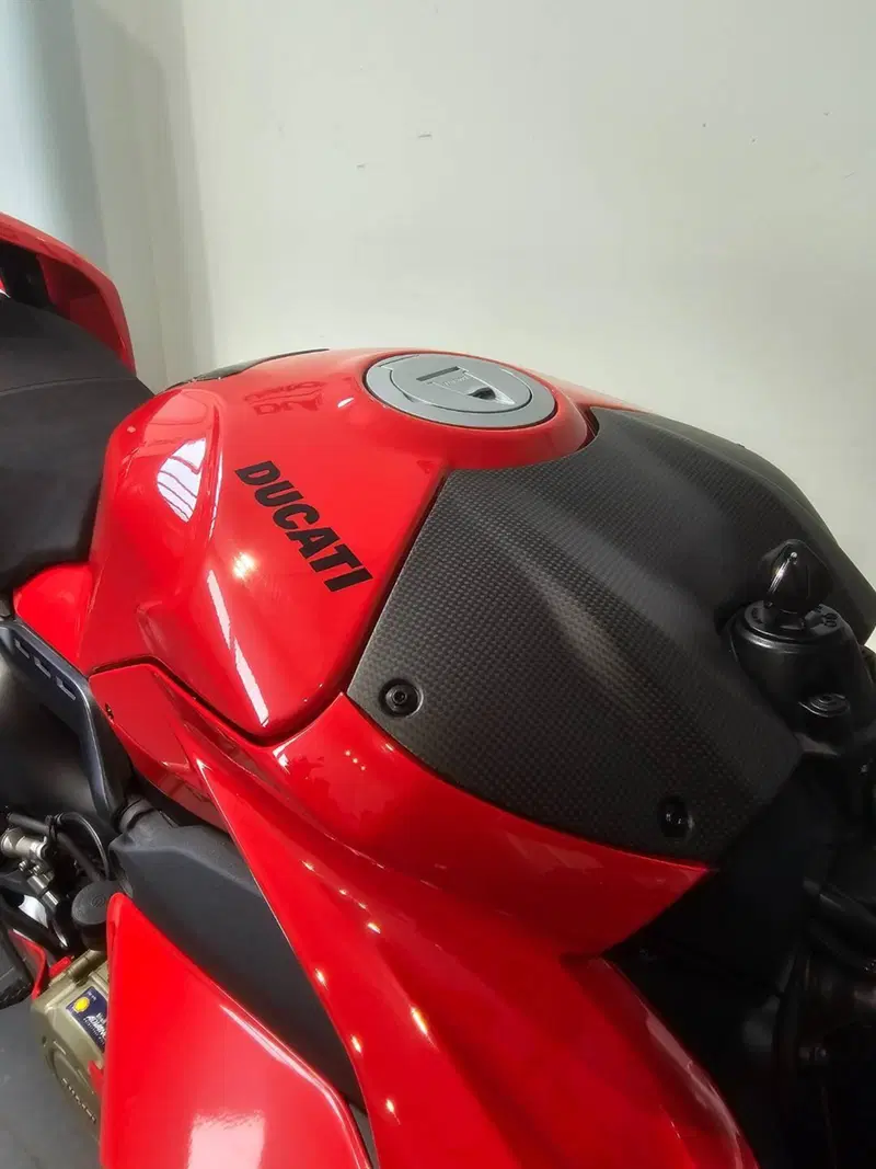 Ducati Panigale V4 (2022 - 24) (5)