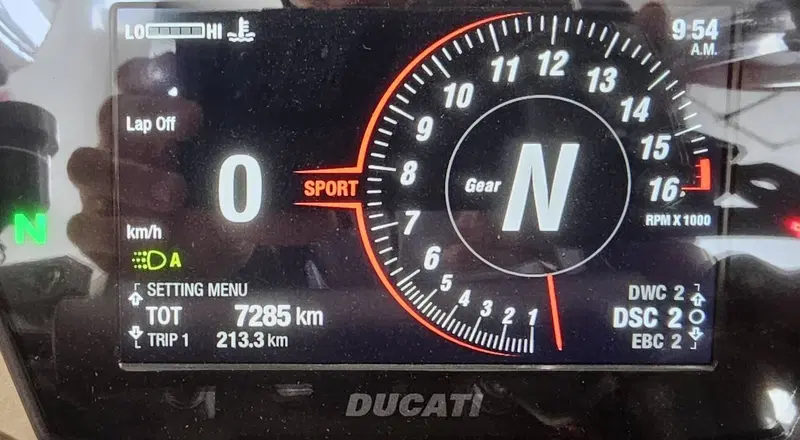 Ducati Panigale V4 (2022 - 24) (6)