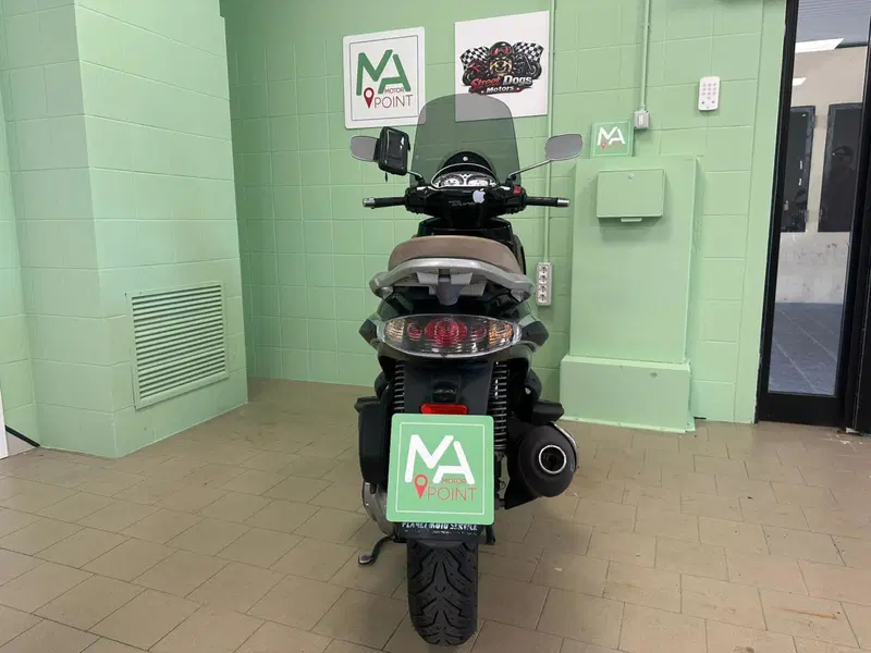 Piaggio Beverly 300 i.e. (2010 - 16) (4)
