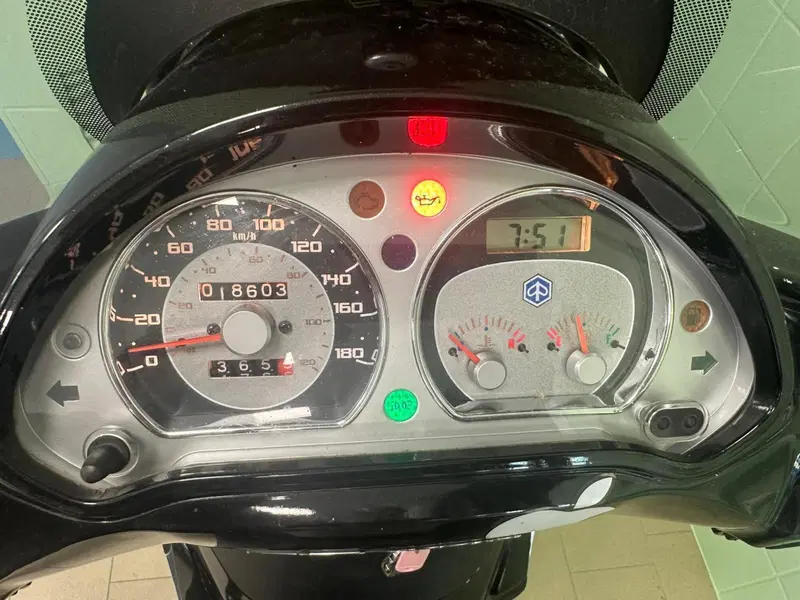 Piaggio Beverly 300 i.e. (2010 - 16) (5)