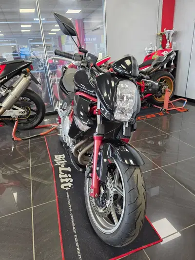 Kawasaki ER-6N (2006 - 09) usata