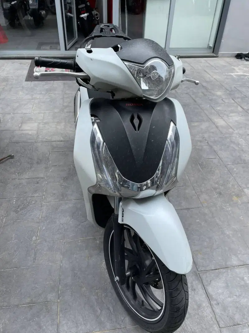 Honda SH 125 i ABS (2013 - 17) (2)