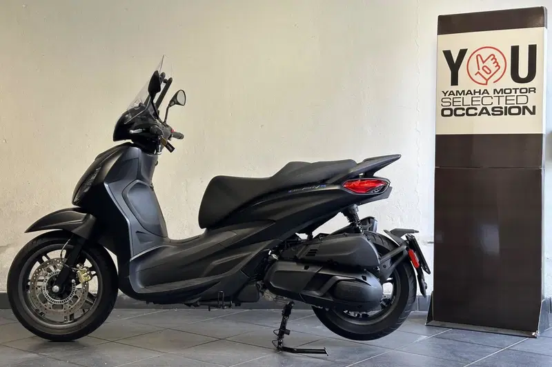 Piaggio Beverly 400 S (2025 - 26) (2)