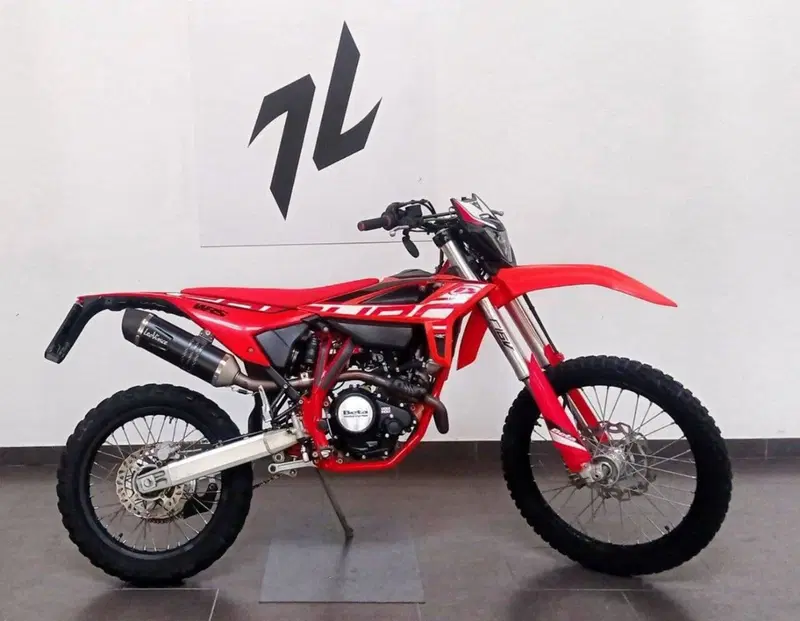 Betamotor RR 125 4T Enduro LC (2021 - 23) (4)