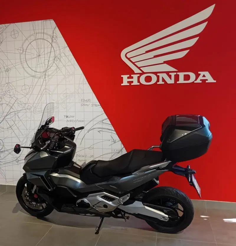 Honda Forza 750 DCT Urban (2021 - 24) (2)