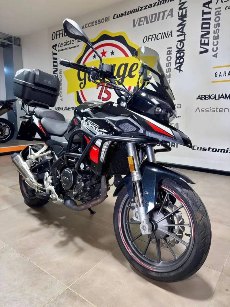 Benelli TRK 251 (2022 - 25) (2)