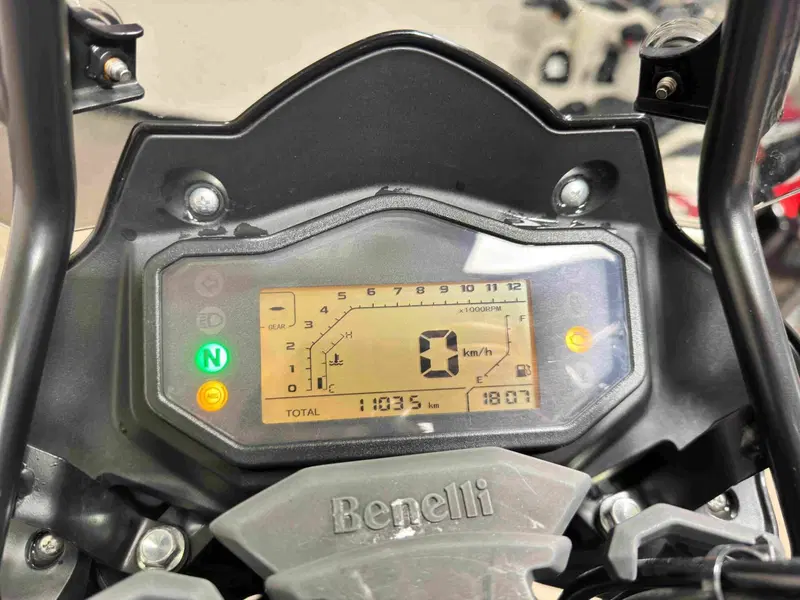 Benelli TRK 251 (2022 - 25) (5)