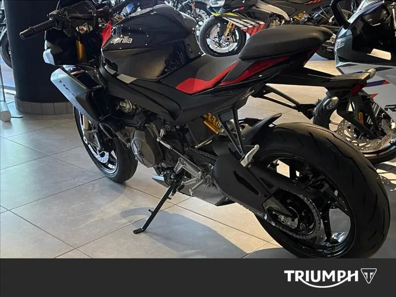 Aprilia Tuono 660 Factory (2022 - 24) (2)